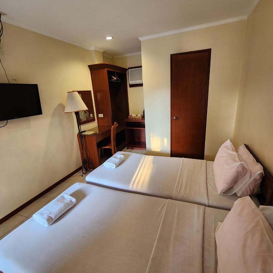 Villa Tomasa Alona Kew White Beach Resort Panglao Esterno foto